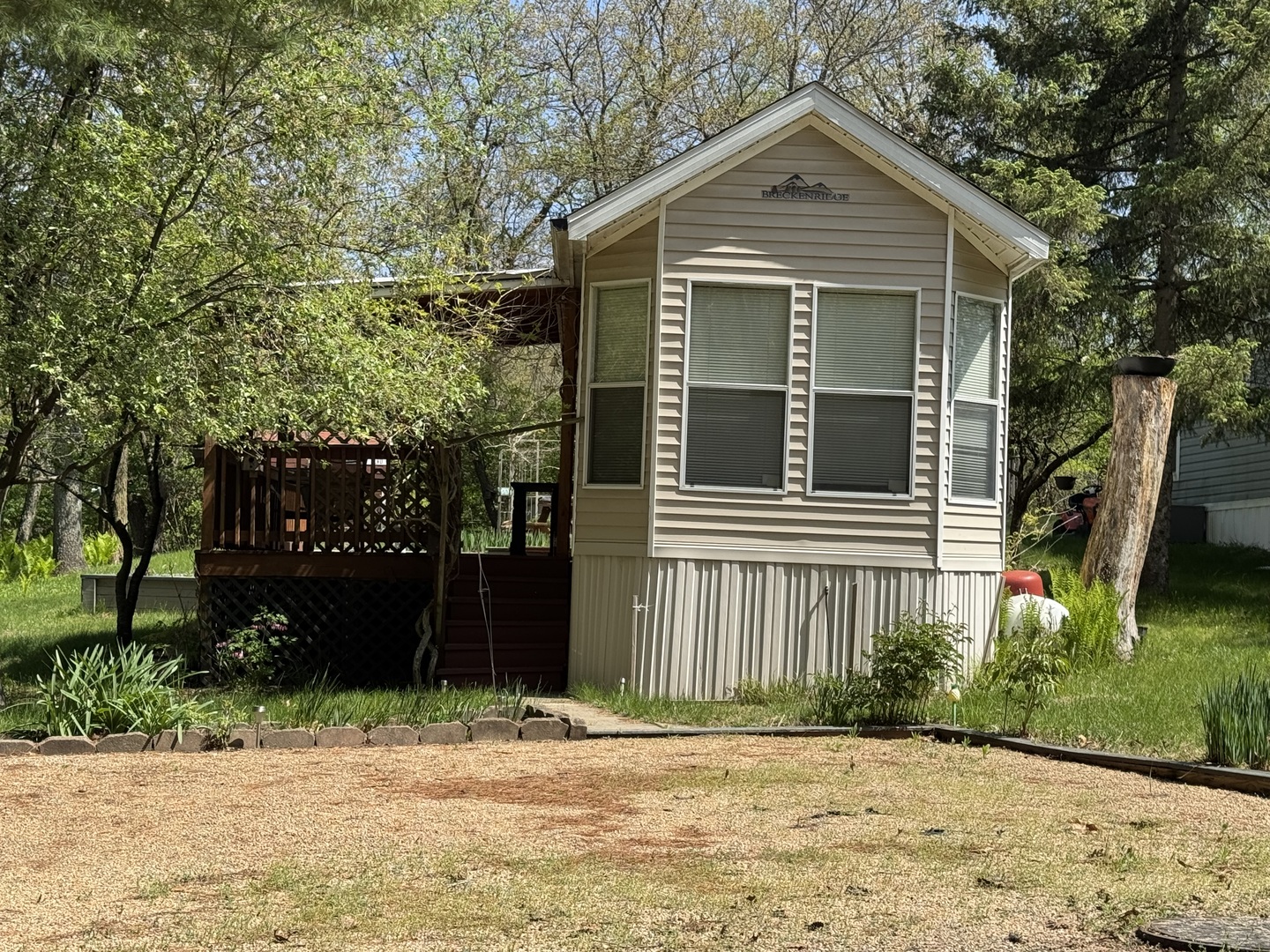 21-79 Woodhaven Lake, Sublette, IL 61367