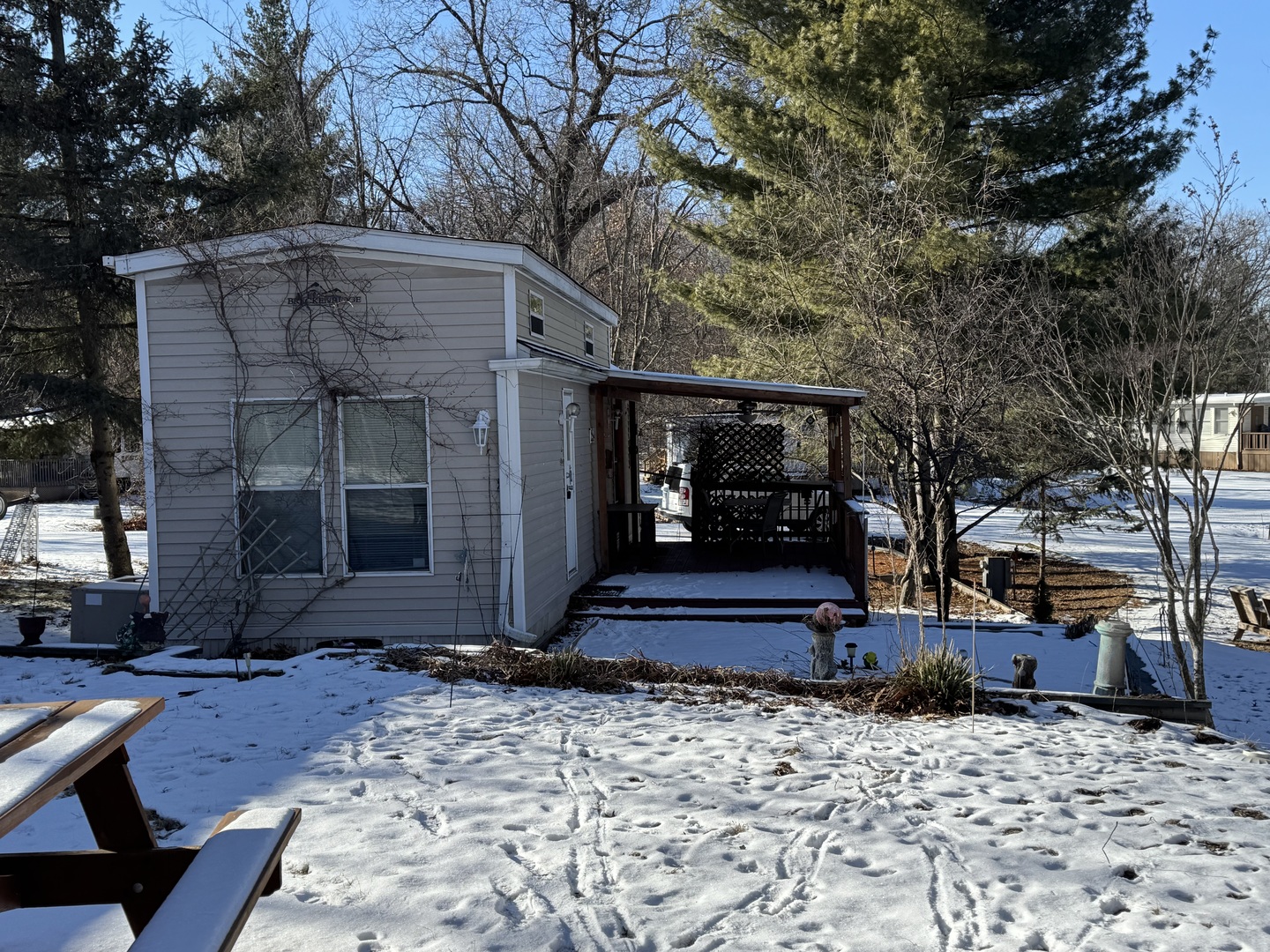 21-79 Woodhaven Lake, Sublette, IL 61367