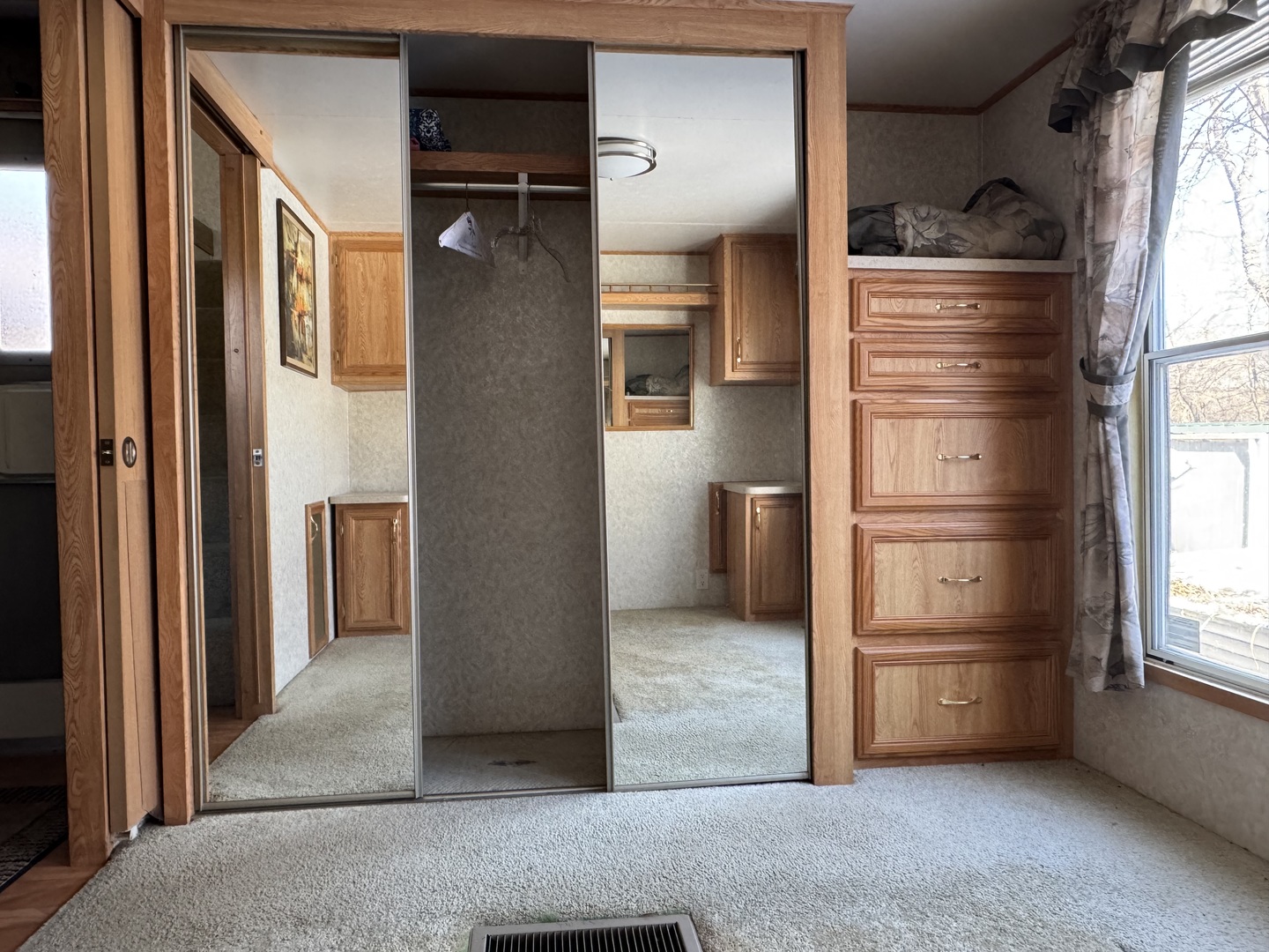 21-79 Woodhaven Lake, Sublette, IL 61367