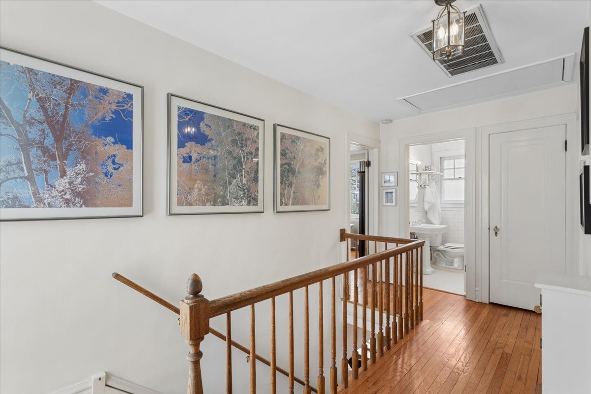 435 N Garfield Avenue, Hinsdale, IL 60521