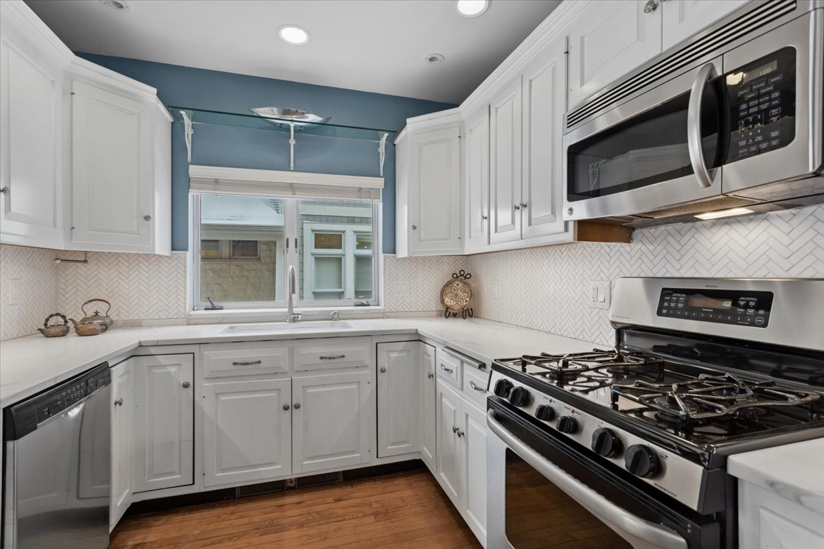 435 N Garfield Avenue, Hinsdale, IL 60521