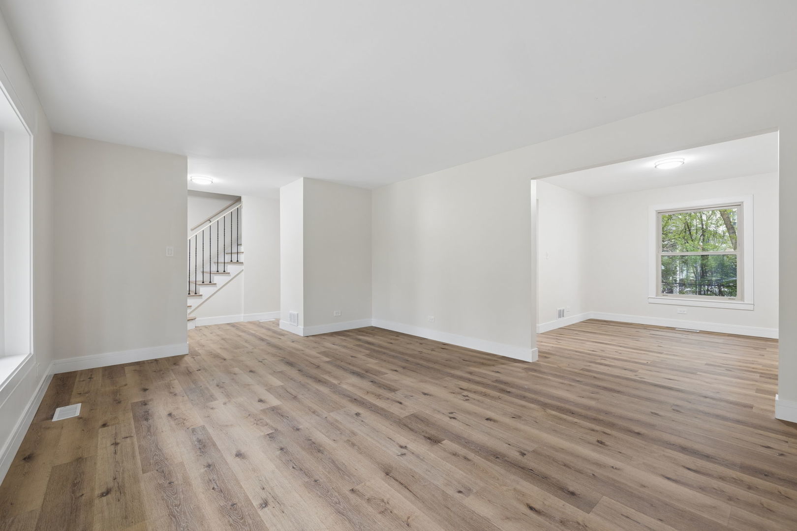 904 Iroquois Avenue, Naperville, IL 60563