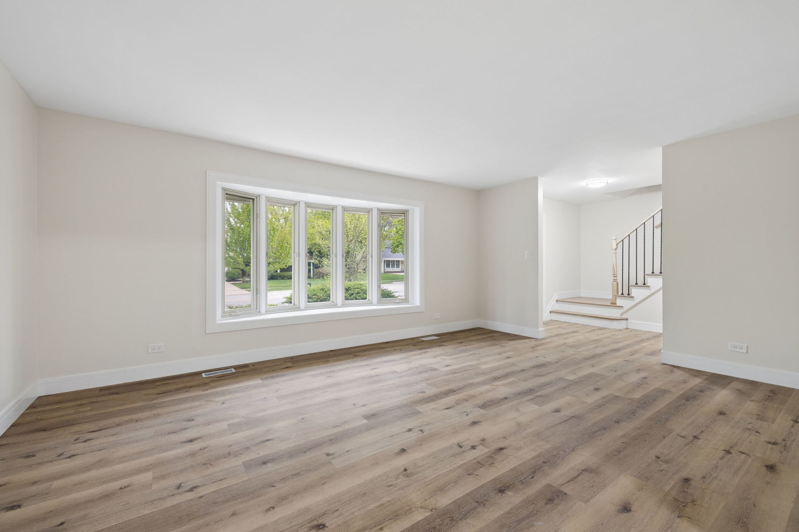 904 Iroquois Avenue, Naperville, IL 60563