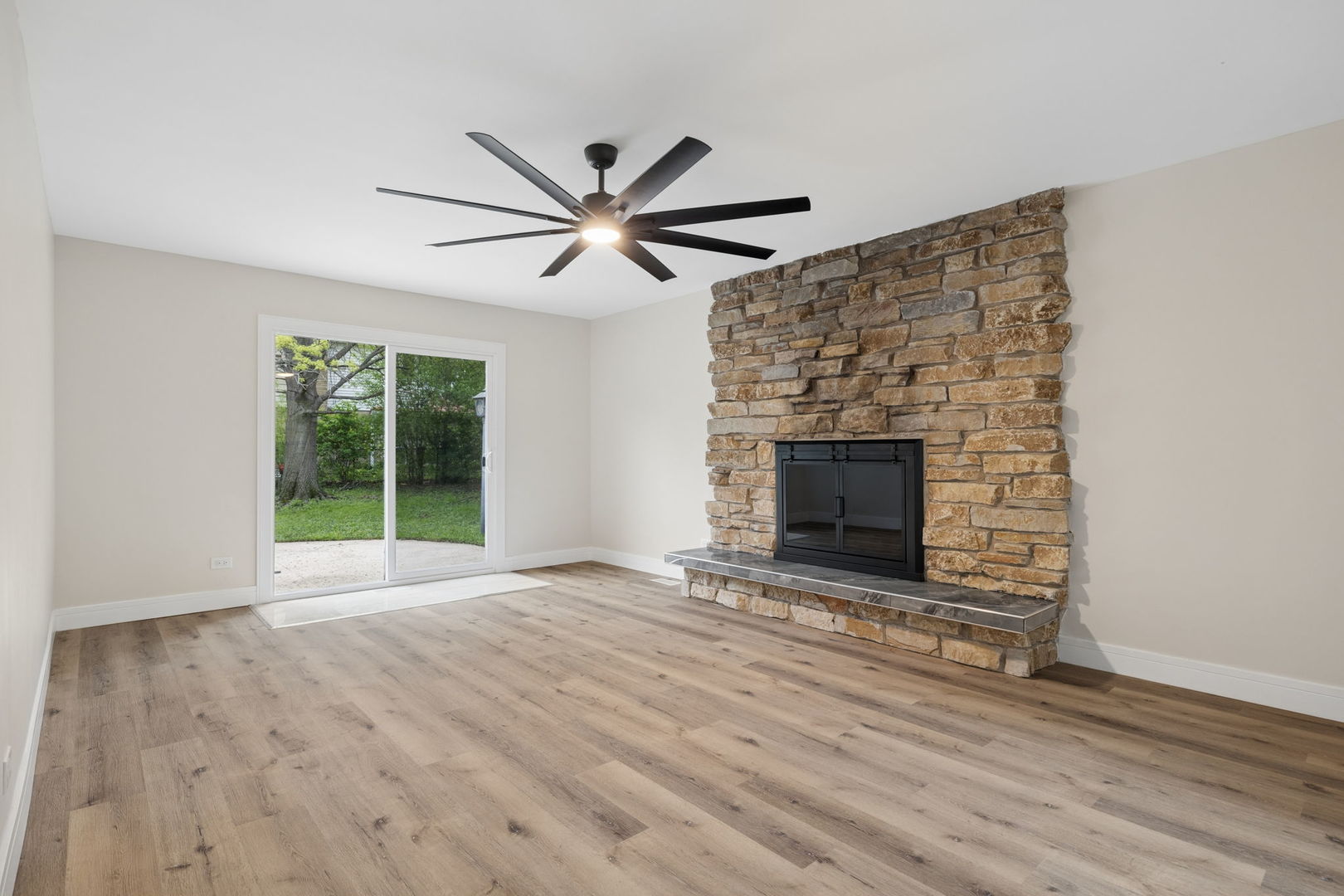 904 Iroquois Avenue, Naperville, IL 60563