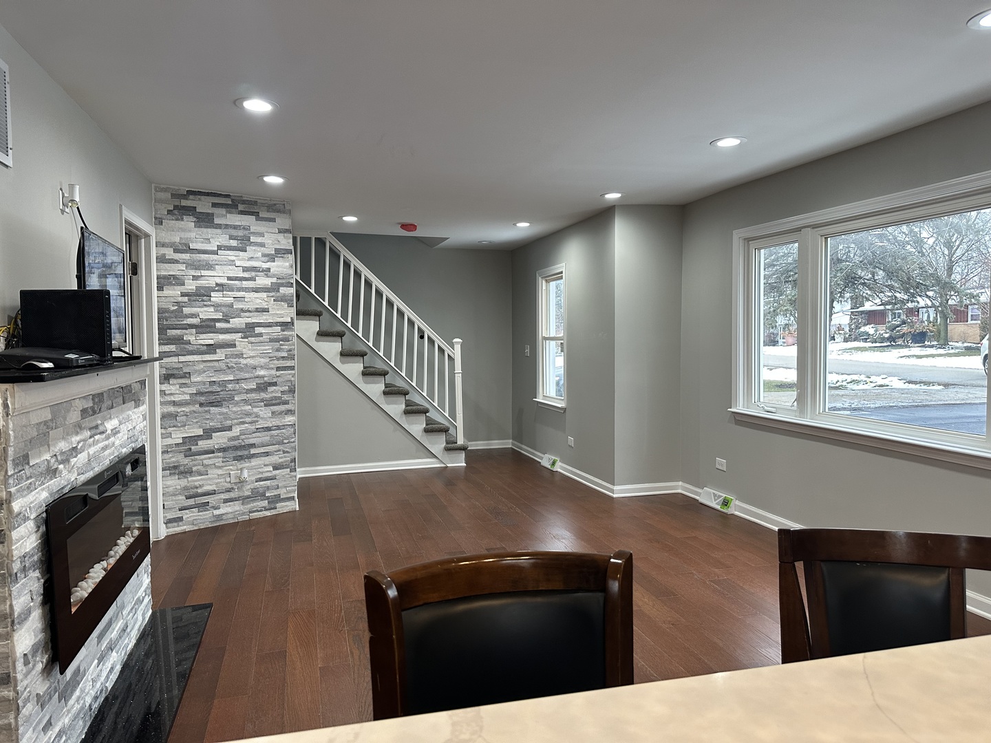 905 Tomahawk Trail, Round Lake Heights, IL 60073