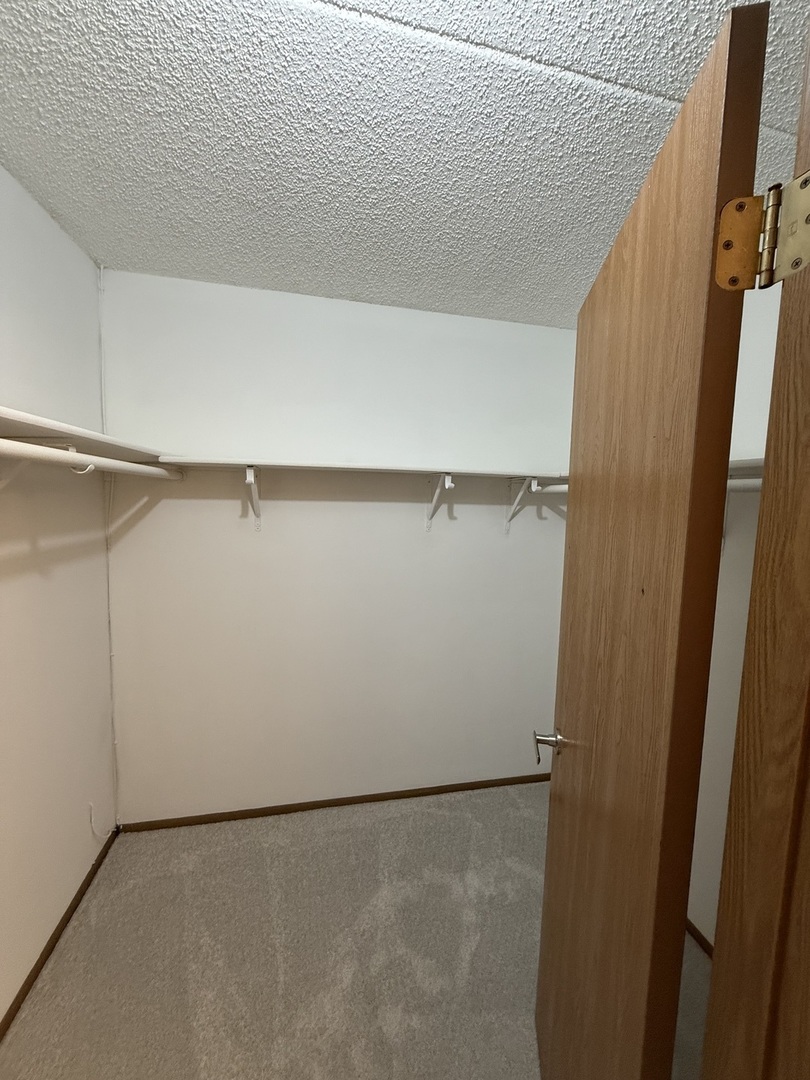 17525 71st Court #2C, Tinley Park, IL 60477