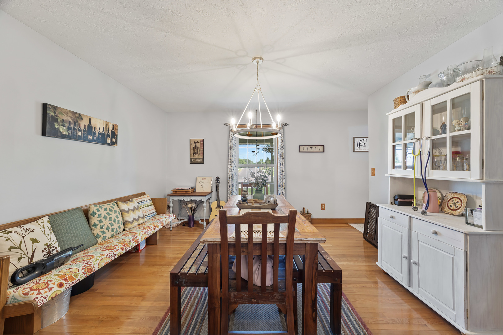 417 Sunset Drive, Colfax, IL 61728