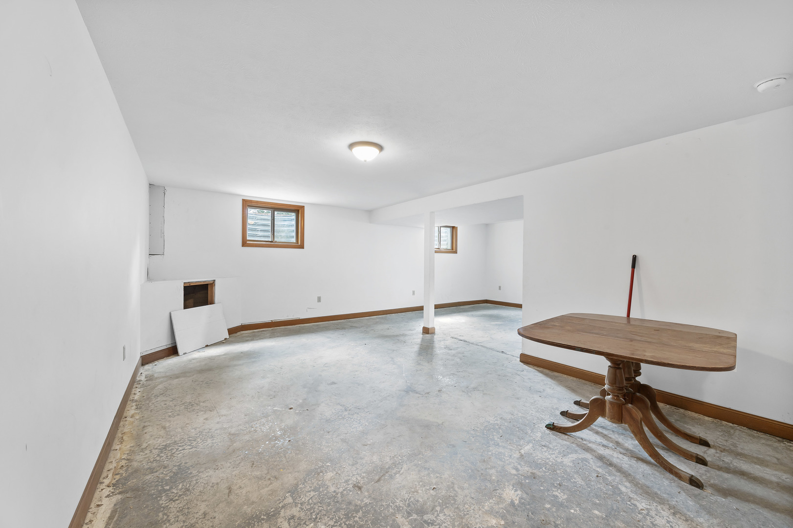 417 Sunset Drive, Colfax, IL 61728