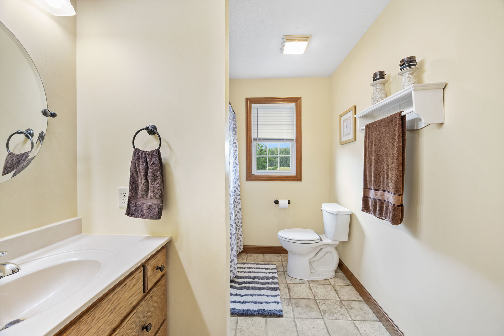 417 Sunset Drive, Colfax, IL 61728