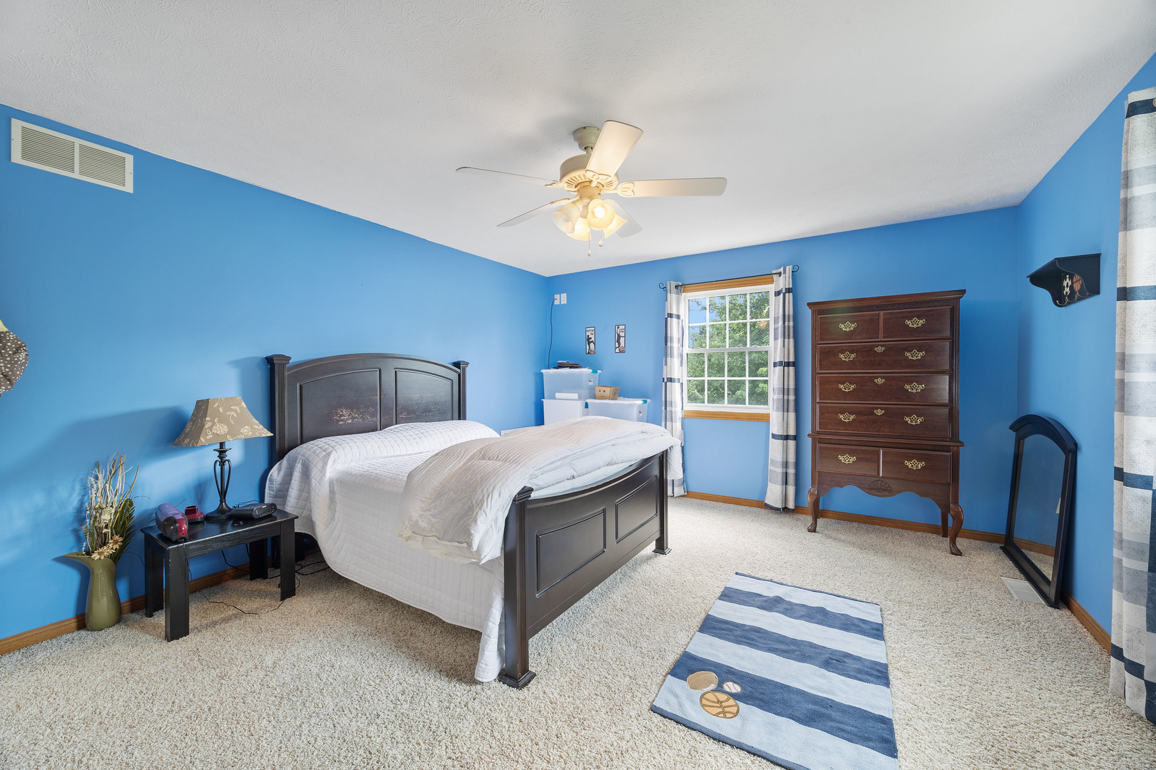 417 Sunset Drive, Colfax, IL 61728