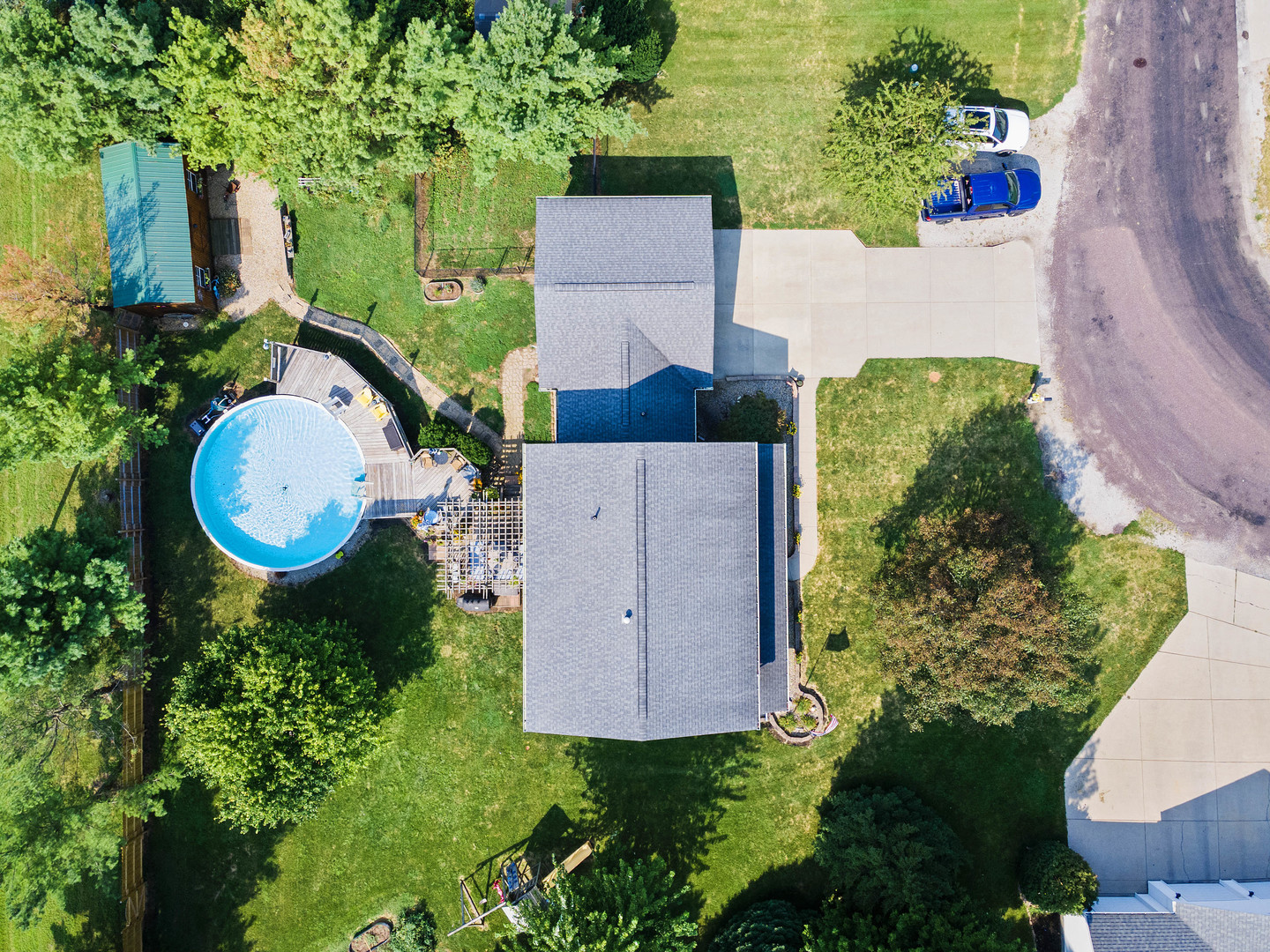 417 Sunset Drive, Colfax, IL 61728