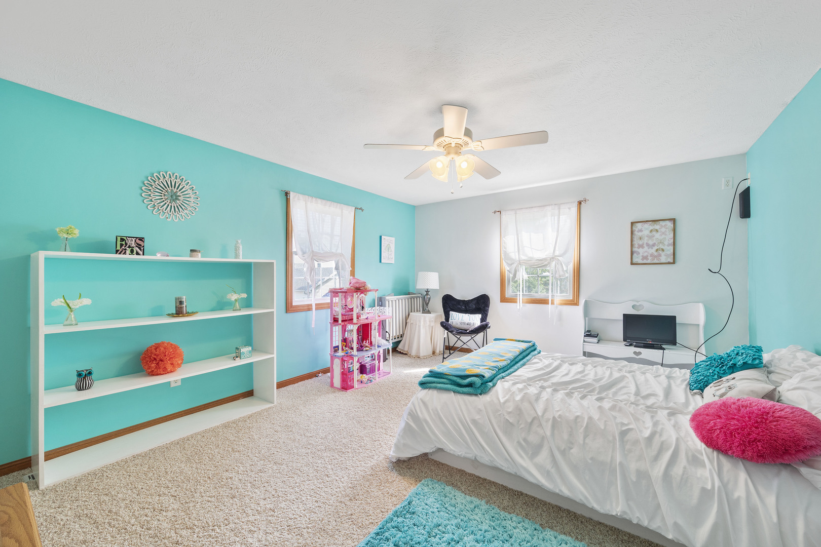 417 Sunset Drive, Colfax, IL 61728