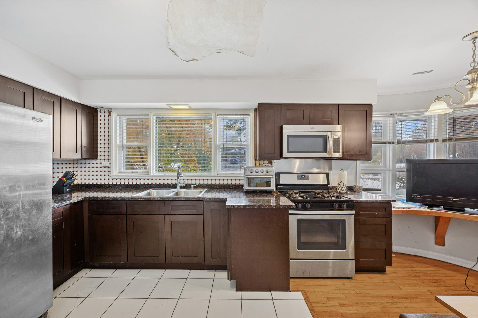 2929 Flossmoor Road, Flossmoor, IL 60422