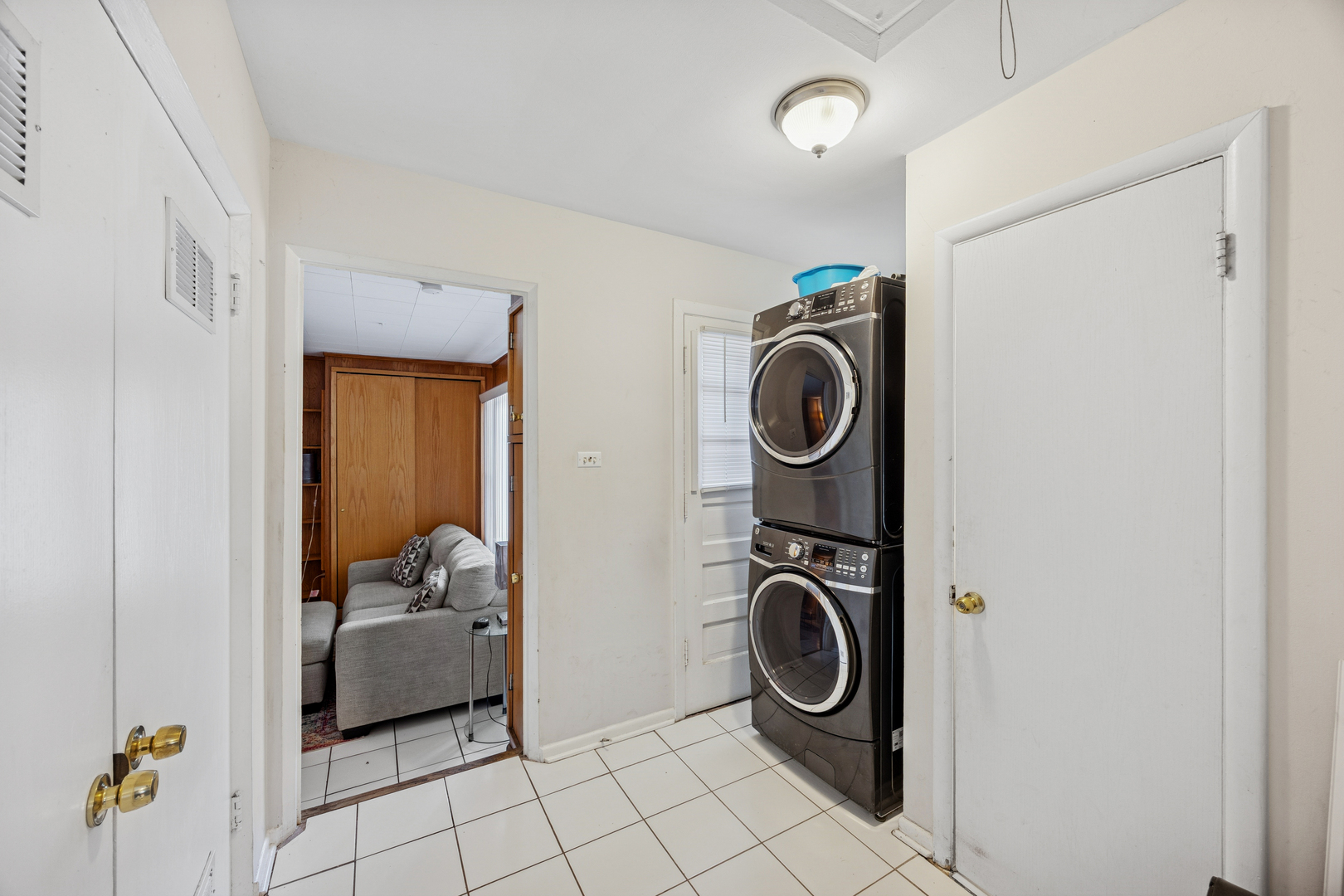 2929 Flossmoor Road, Flossmoor, IL 60422