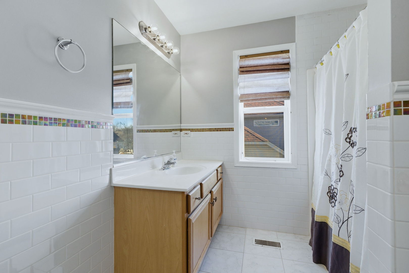 316 Ash Grove Lane, Oswego, IL 60543