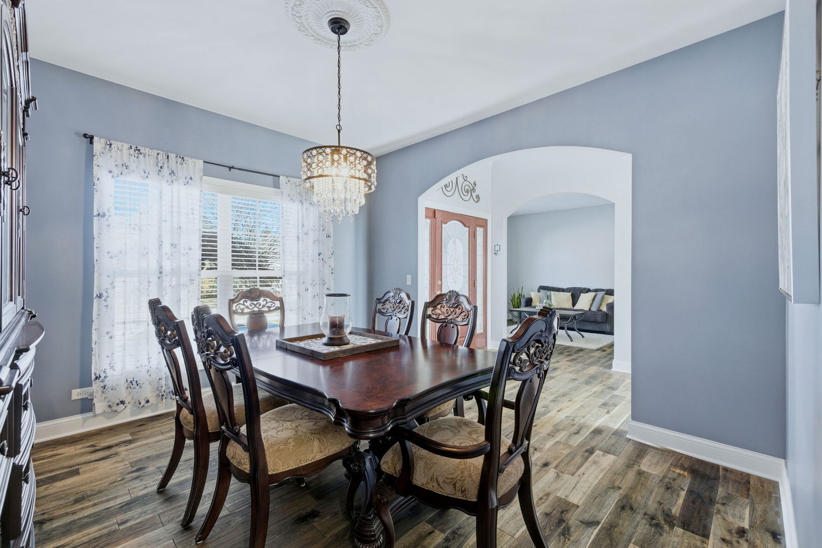 316 Ash Grove Lane, Oswego, IL 60543