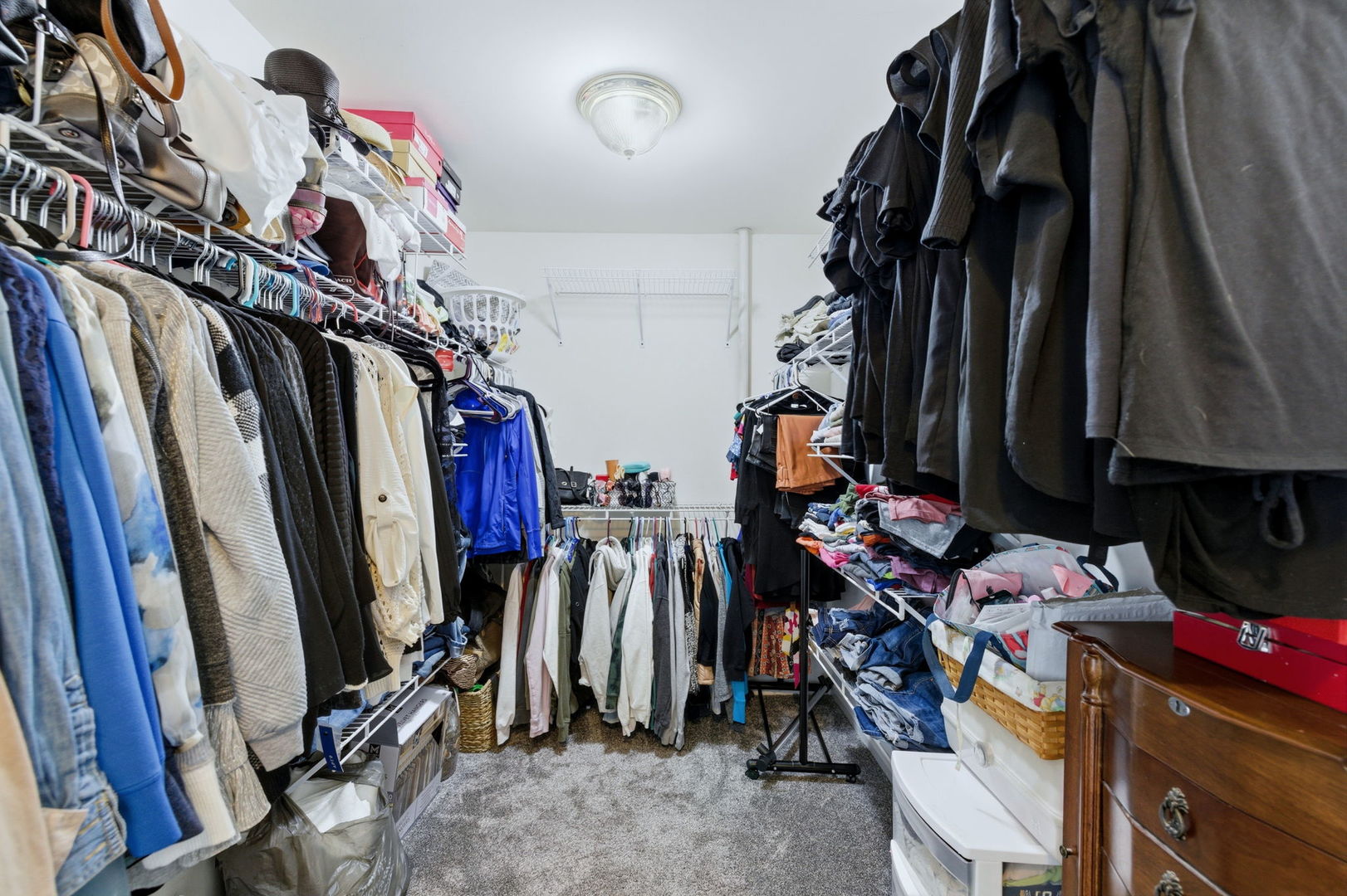 316 Ash Grove Lane, Oswego, IL 60543