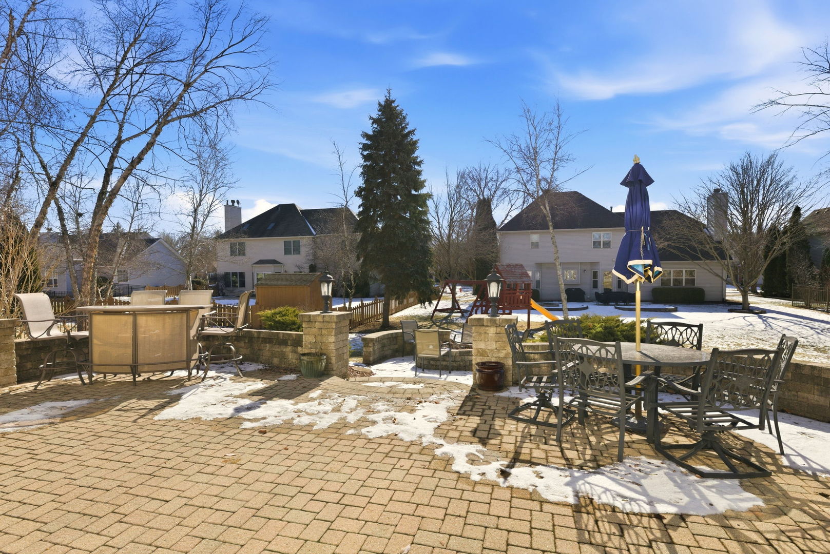 316 Ash Grove Lane, Oswego, IL 60543