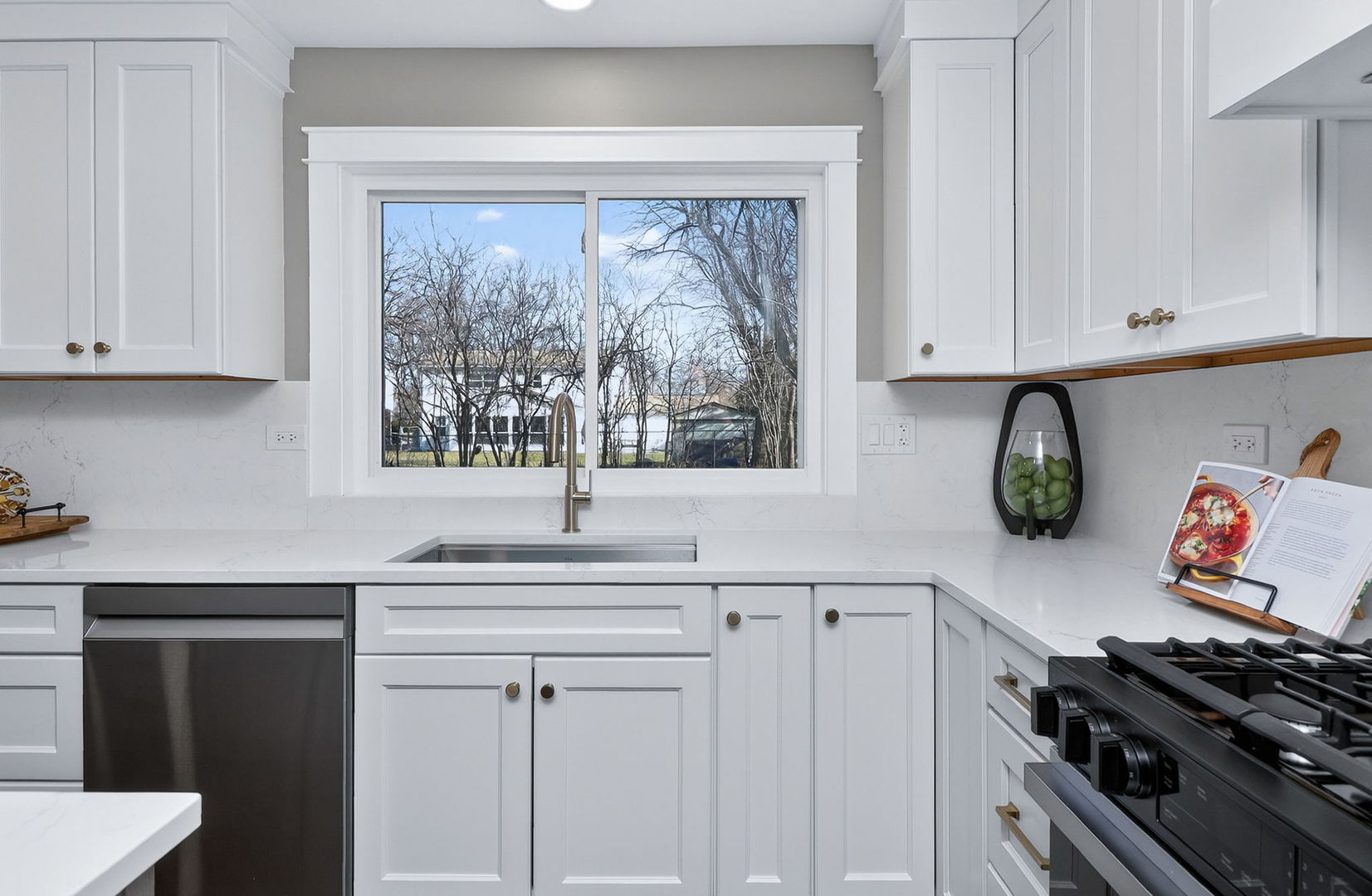 4003 Cumnor Road, Downers Grove, IL 60515