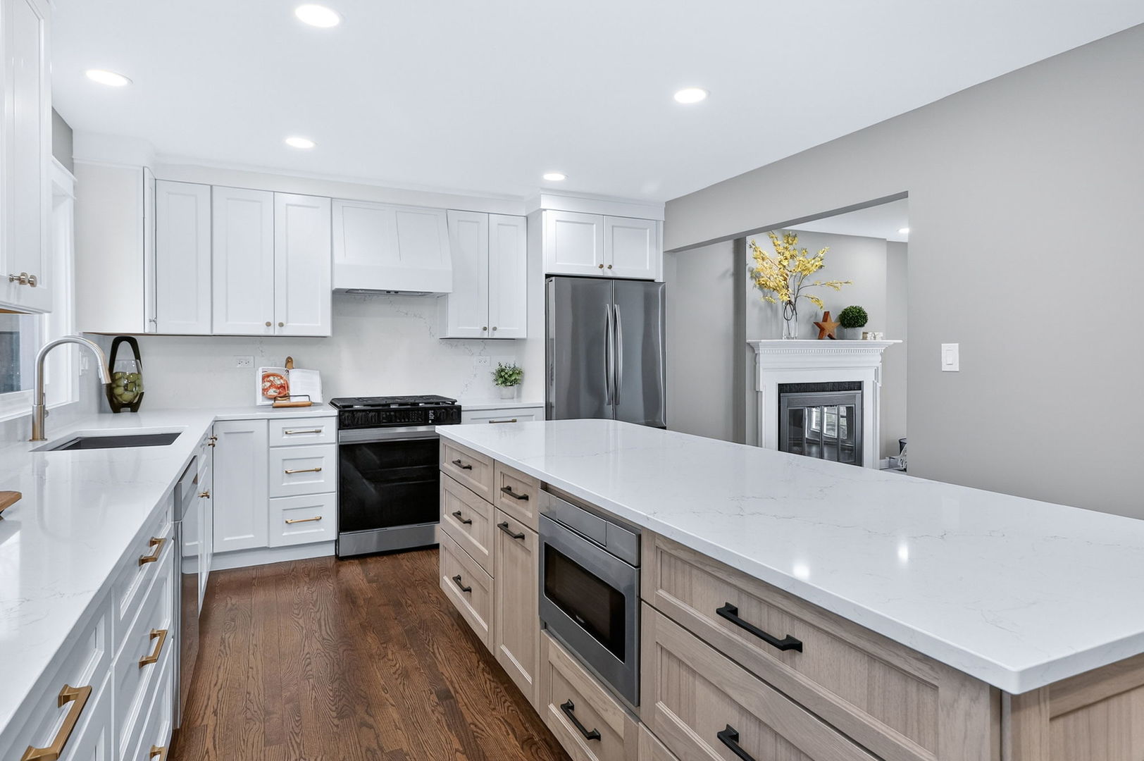 4003 Cumnor Road, Downers Grove, IL 60515