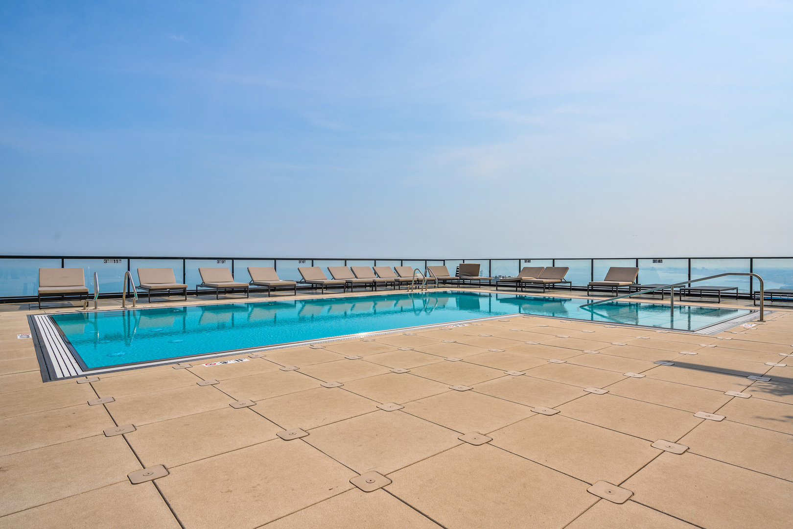 363 E Wacker Drive #6905, Chicago, IL 60601