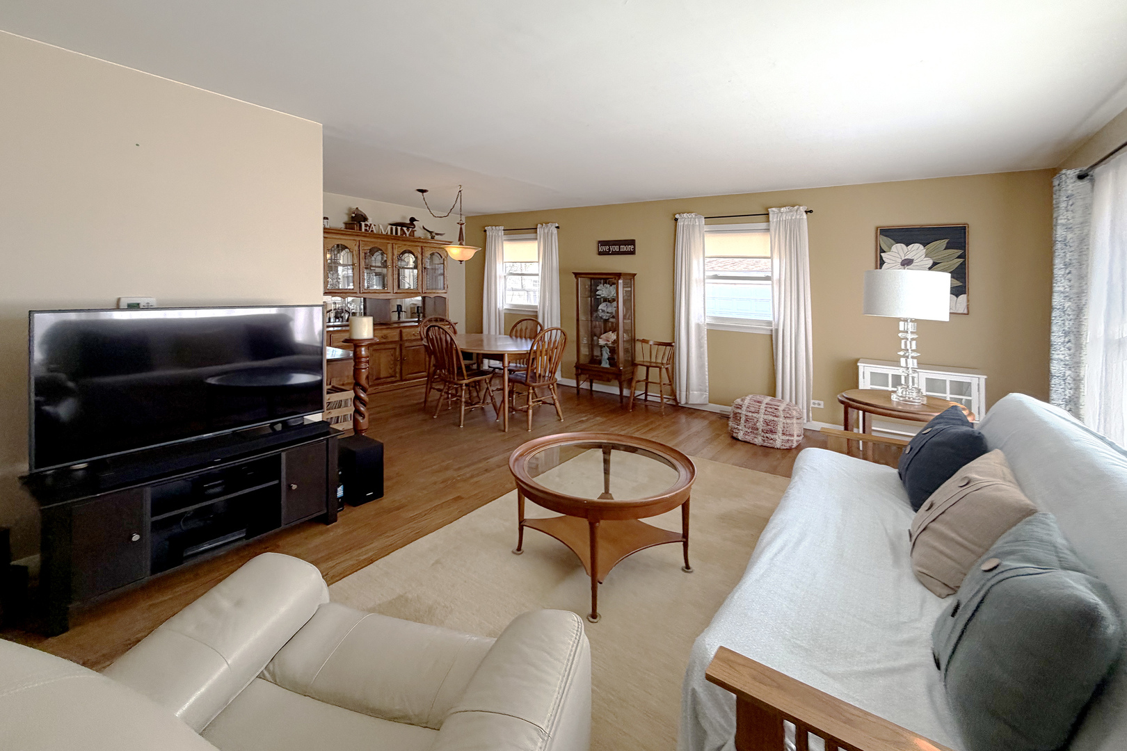 62 Mayer Avenue, Wheeling, IL 60090