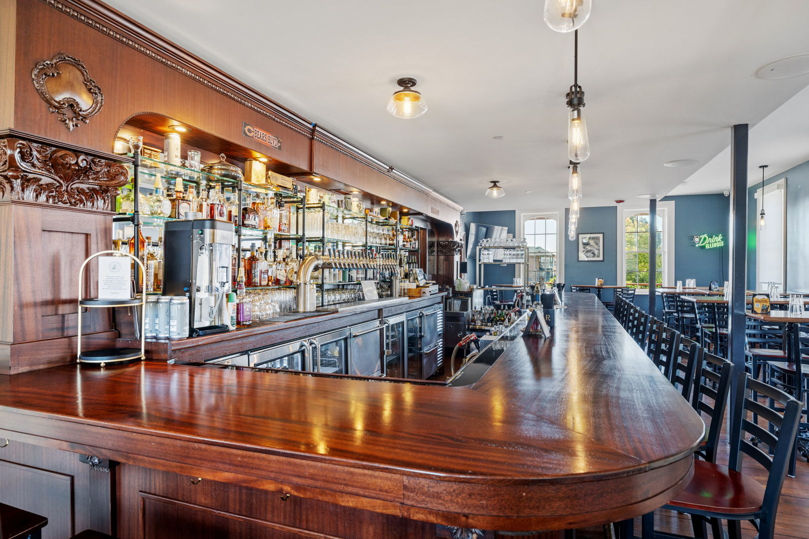 6811 Hickory Street, Tinley Park, IL 60477