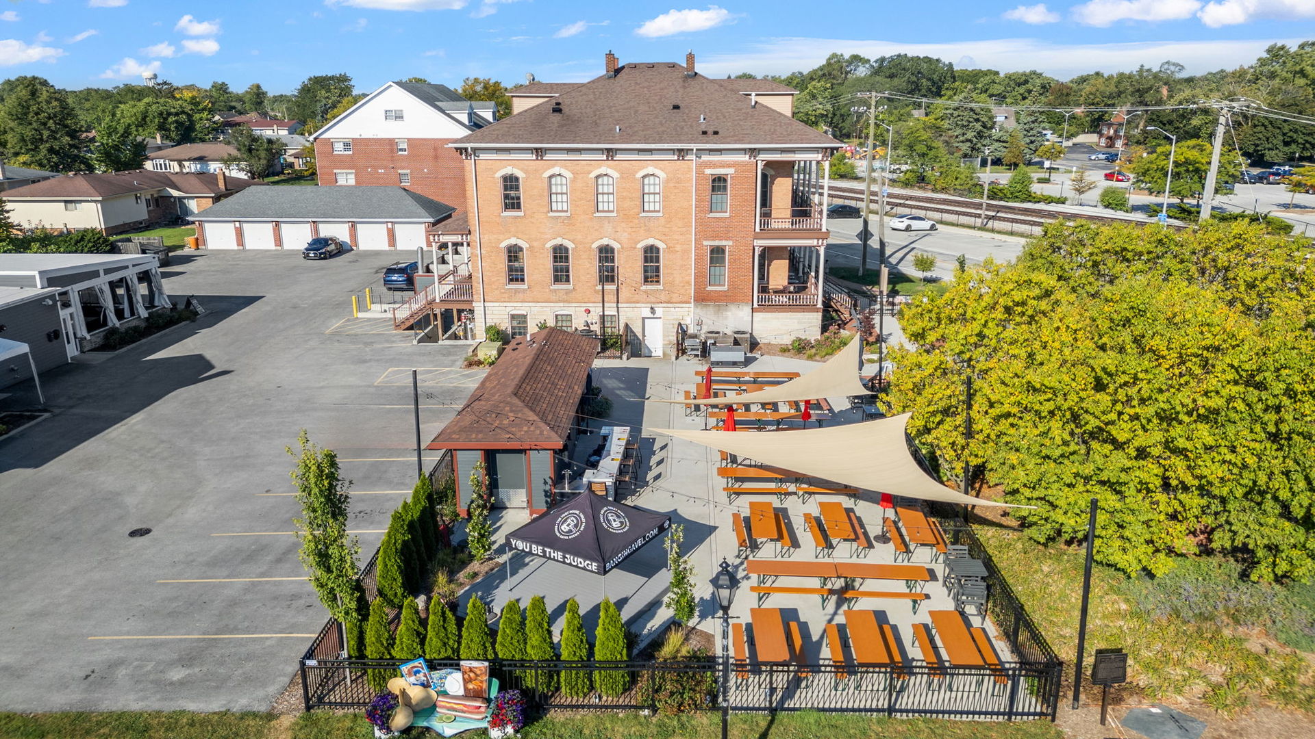 6811 Hickory Street, Tinley Park, IL 60477