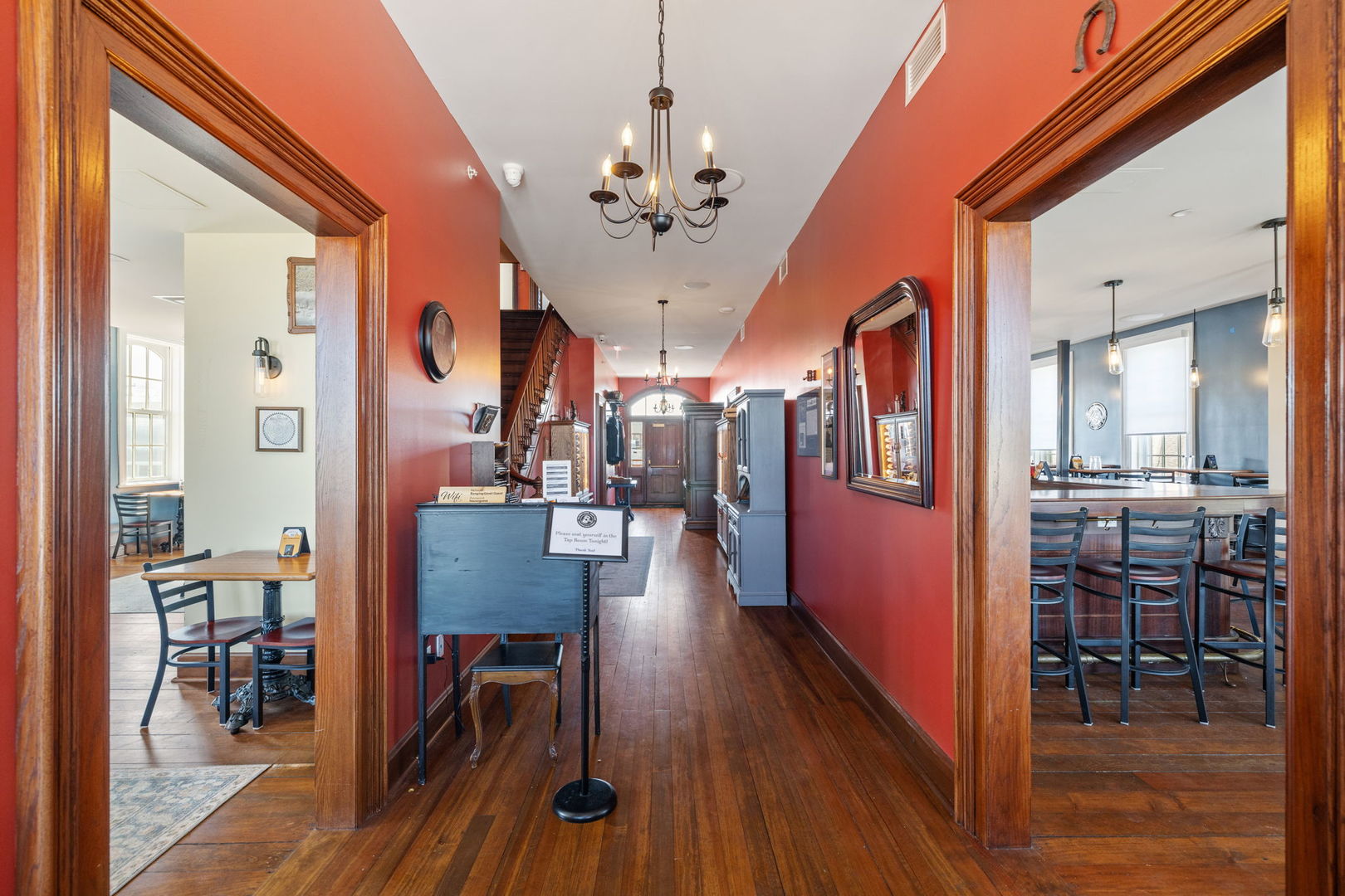 6811 Hickory Street, Tinley Park, IL 60477