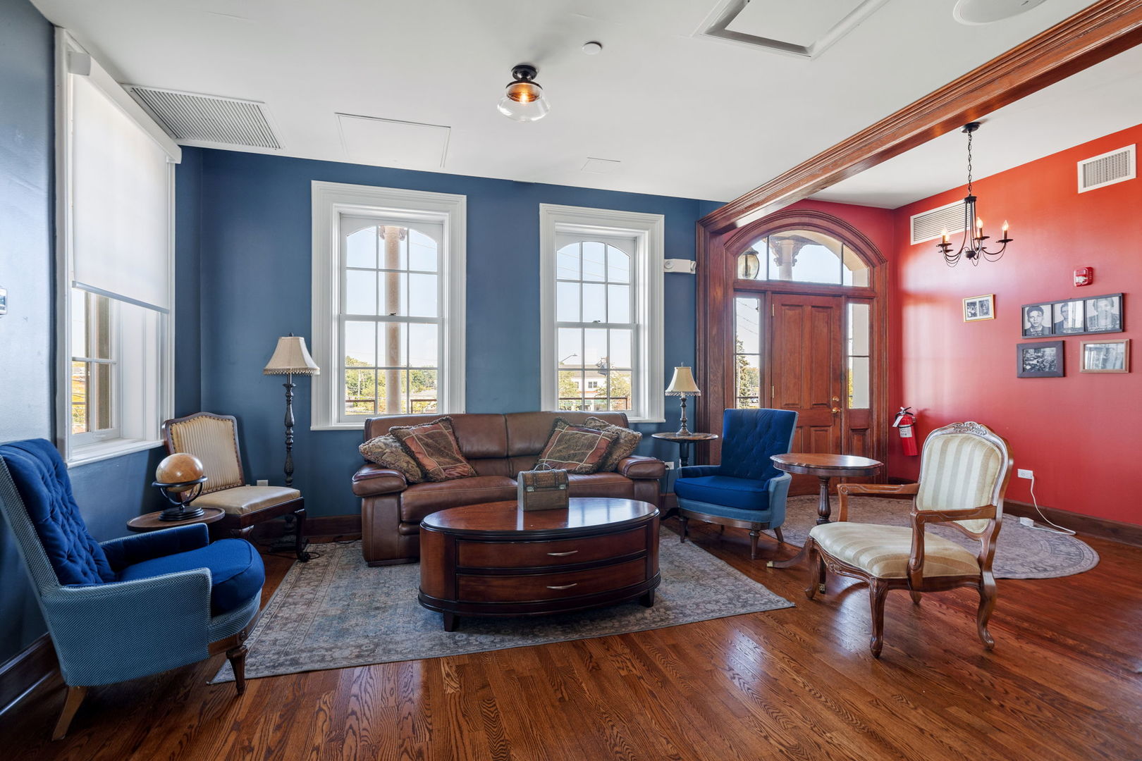 6811 Hickory Street, Tinley Park, IL 60477