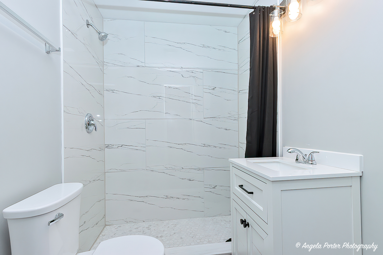 551 S Martin Luther King Jr Avenue #2, Waukegan, IL 60085