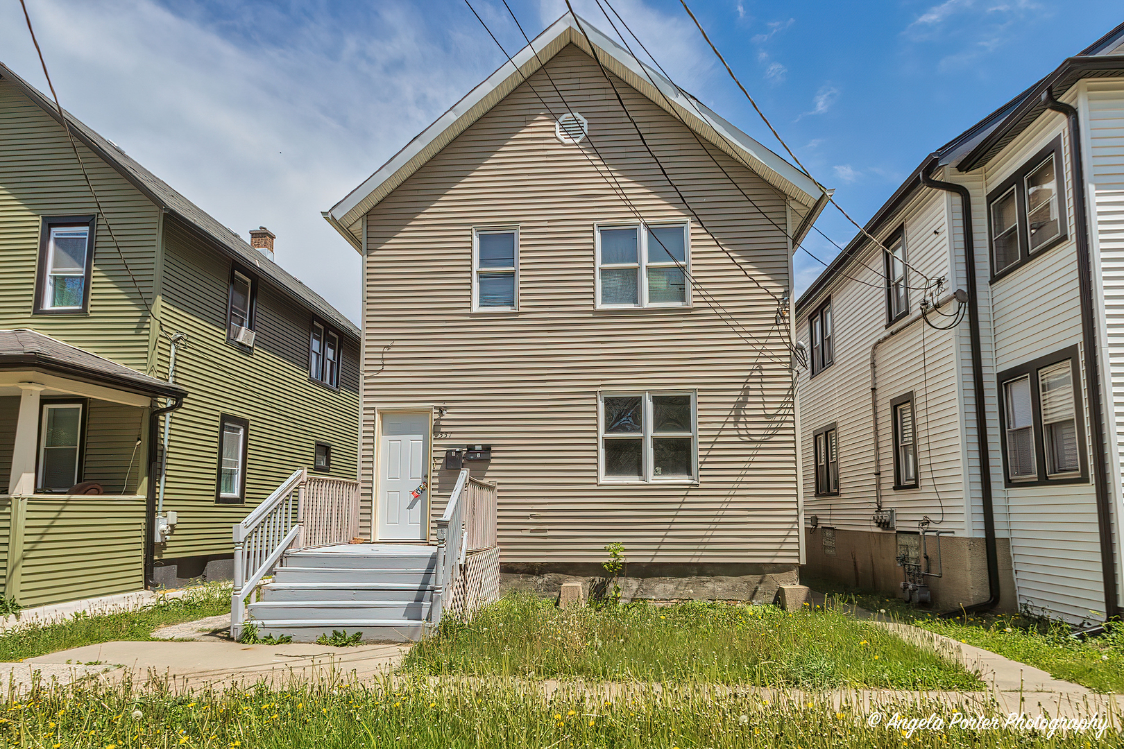 551 S Martin Luther King Jr Avenue #2, Waukegan, IL 60085