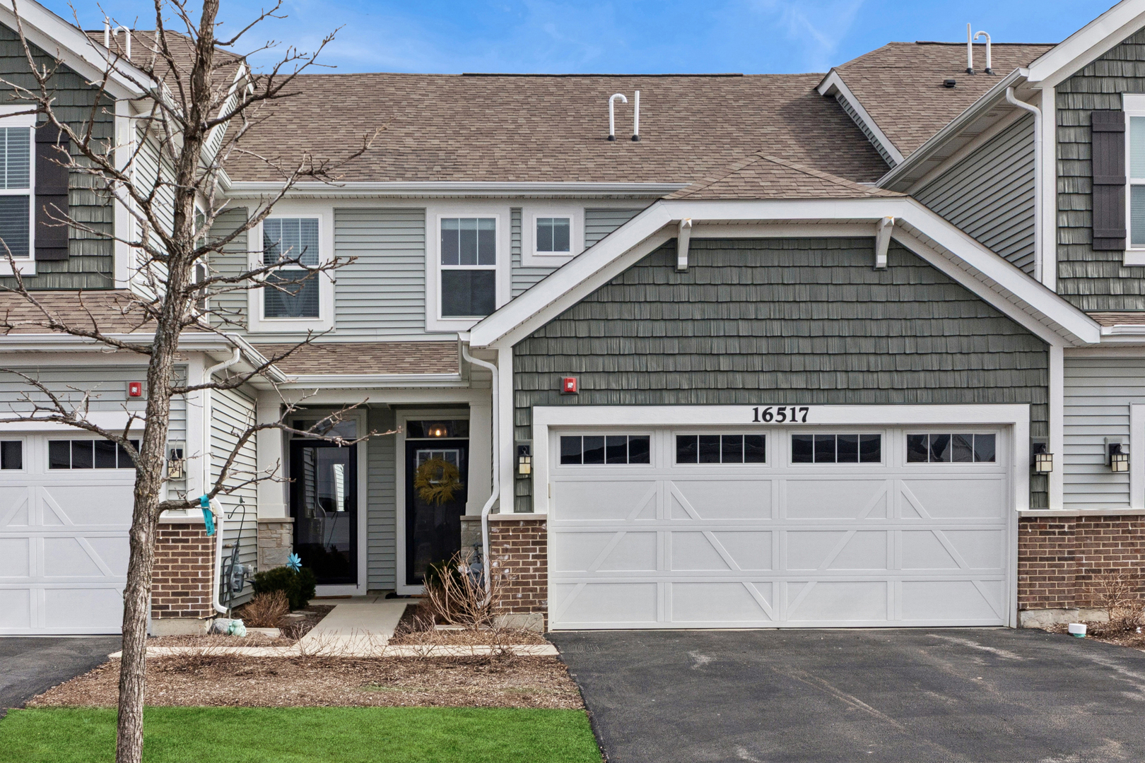 16517 Brook Lane, Lockport, IL 60441