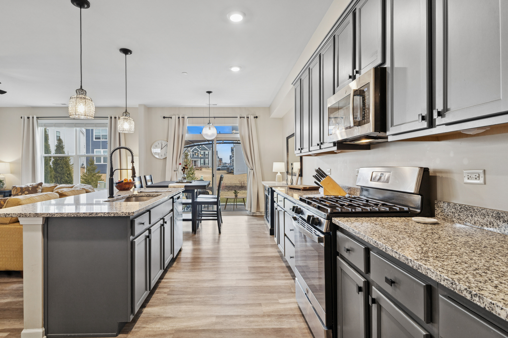 16517 Brook Lane, Lockport, IL 60441