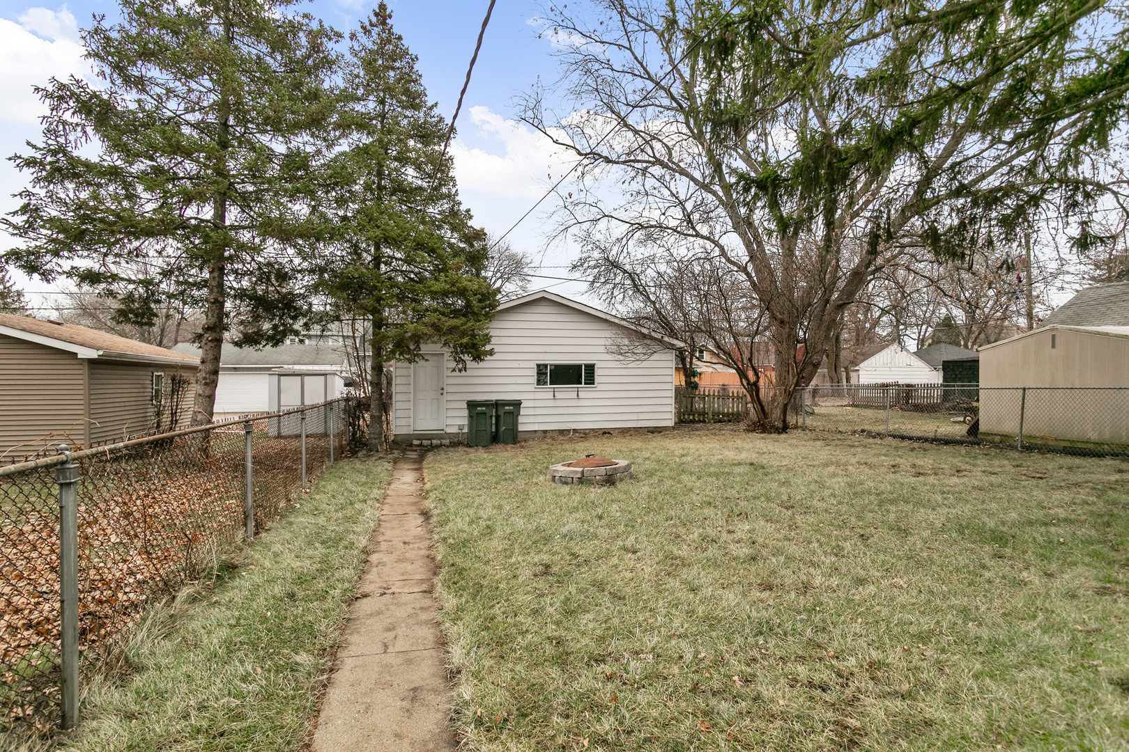 505 Lorraine Avenue, Waukegan, IL 60085