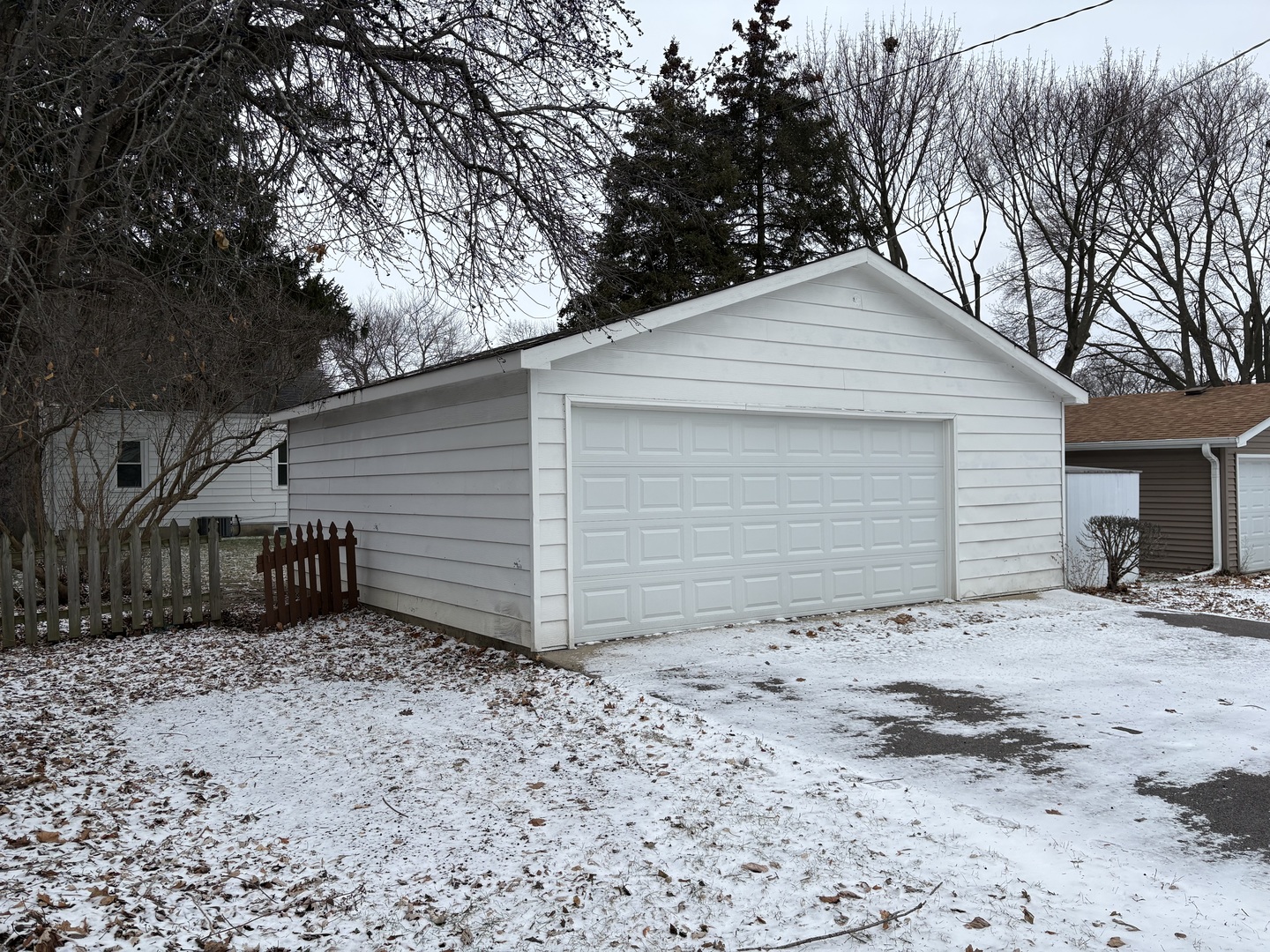 505 Lorraine Avenue, Waukegan, IL 60085