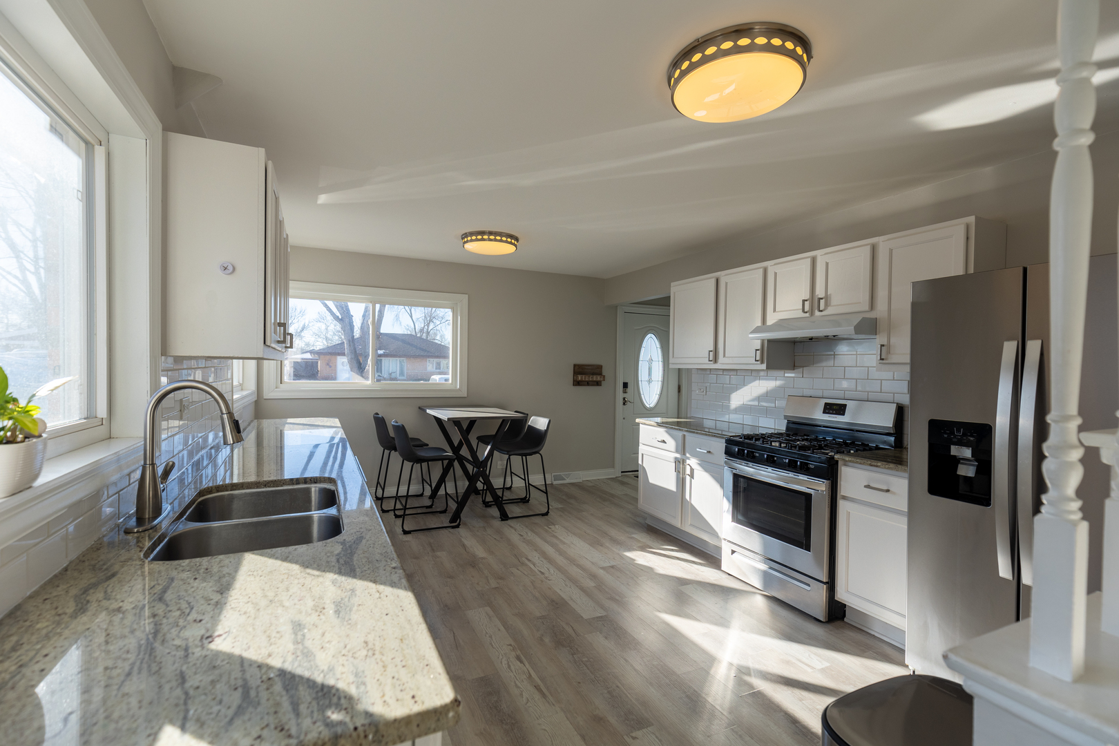 10850 Claridge Street, Westchester, IL 60154