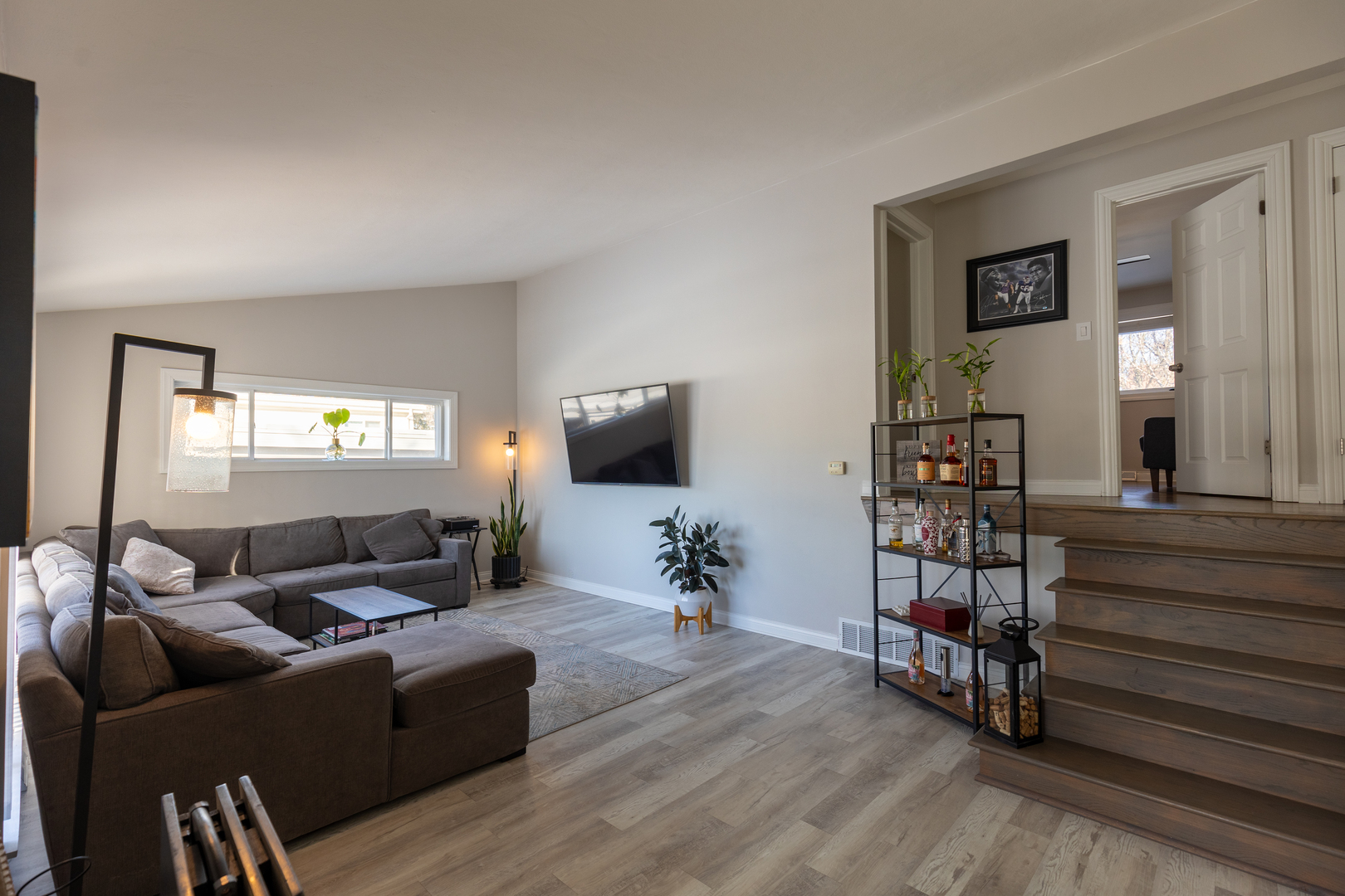 10850 Claridge Street, Westchester, IL 60154