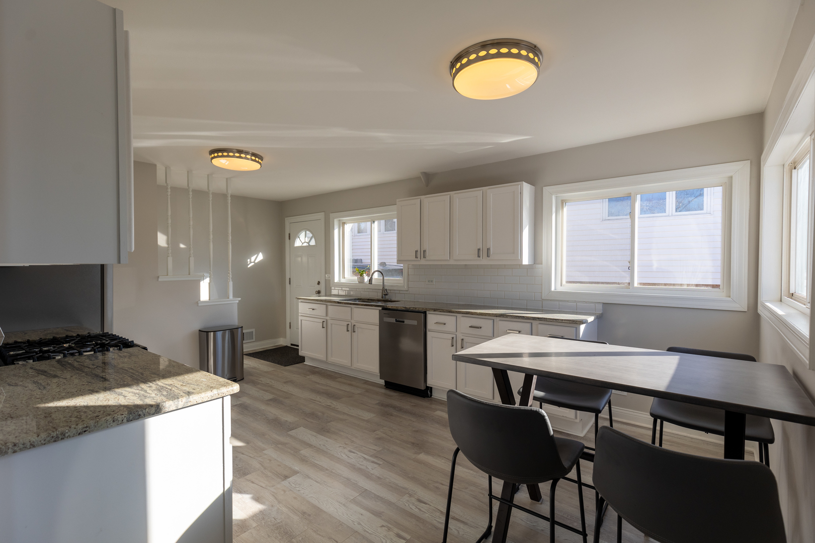 10850 Claridge Street, Westchester, IL 60154