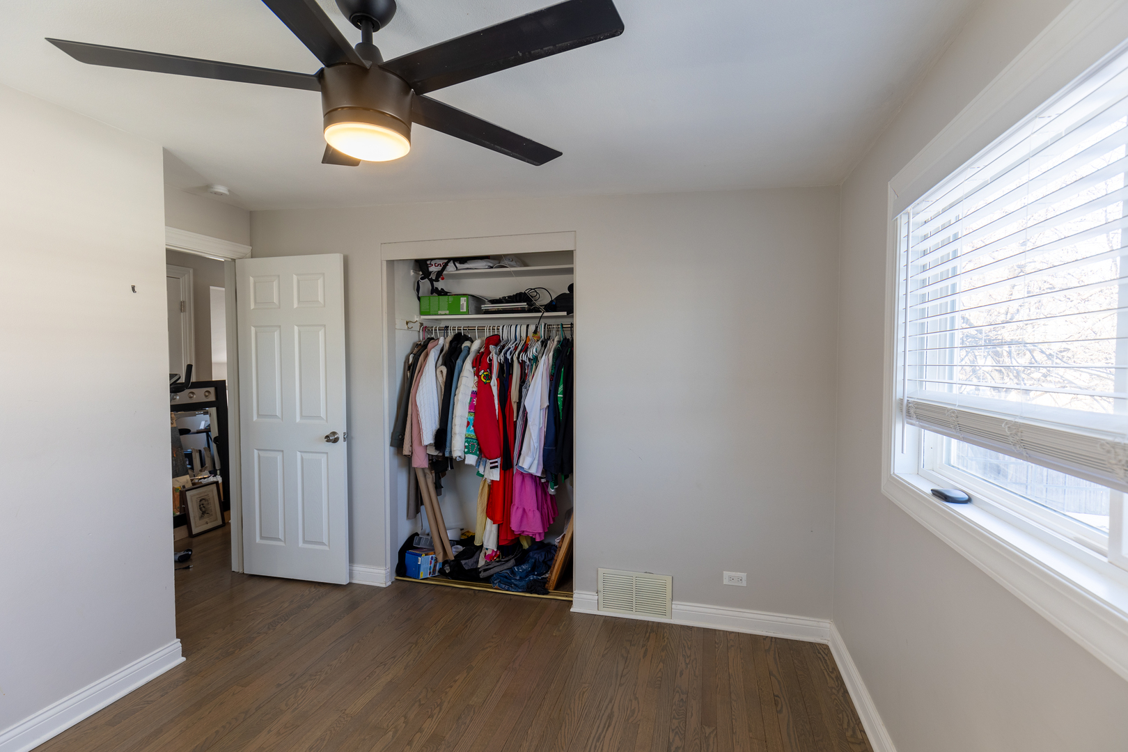 10850 Claridge Avenue, Westchester, IL 60154