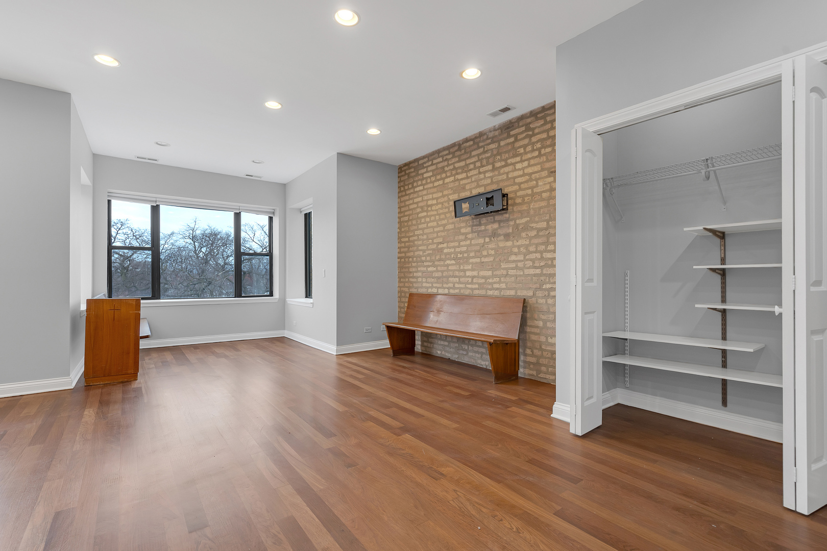 1154 N Kedzie Avenue #402, Chicago, IL 60651