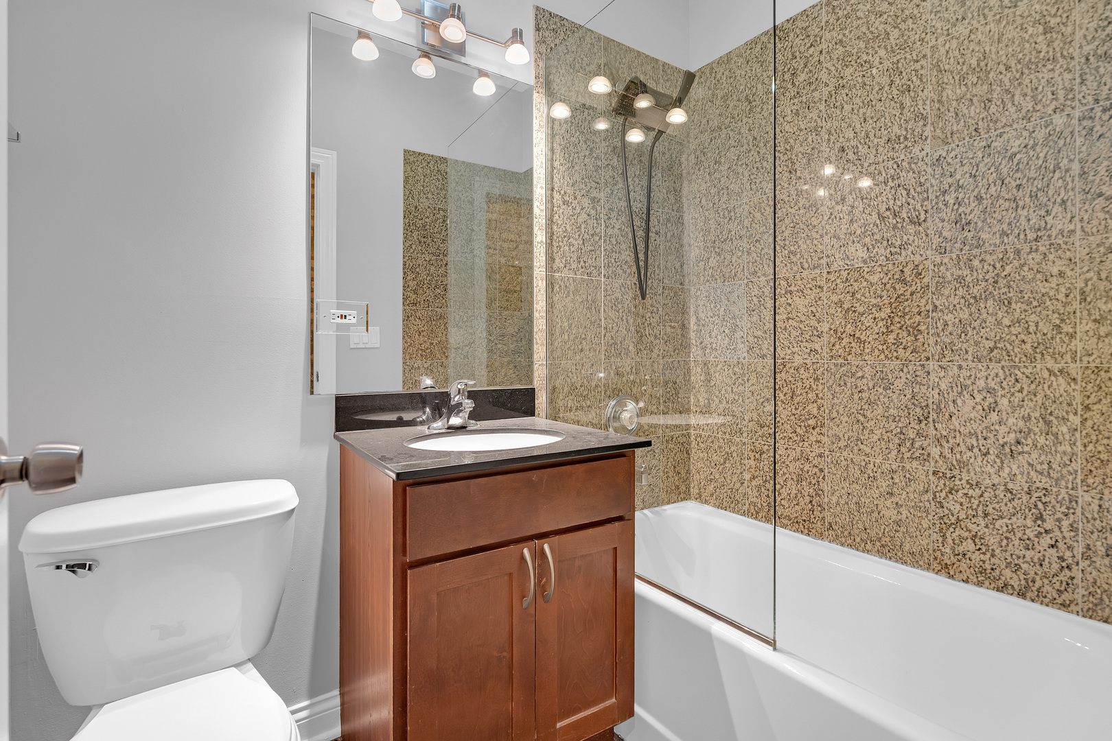 1154 N Kedzie Avenue #402, Chicago, IL 60651