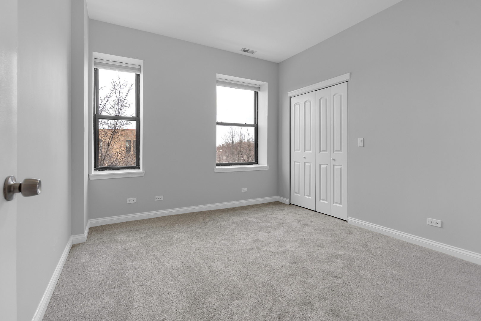 1154 N Kedzie Avenue #402, Chicago, IL 60651