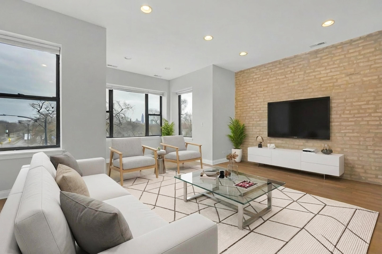 1154 N Kedzie Avenue #402, Chicago, IL 60651