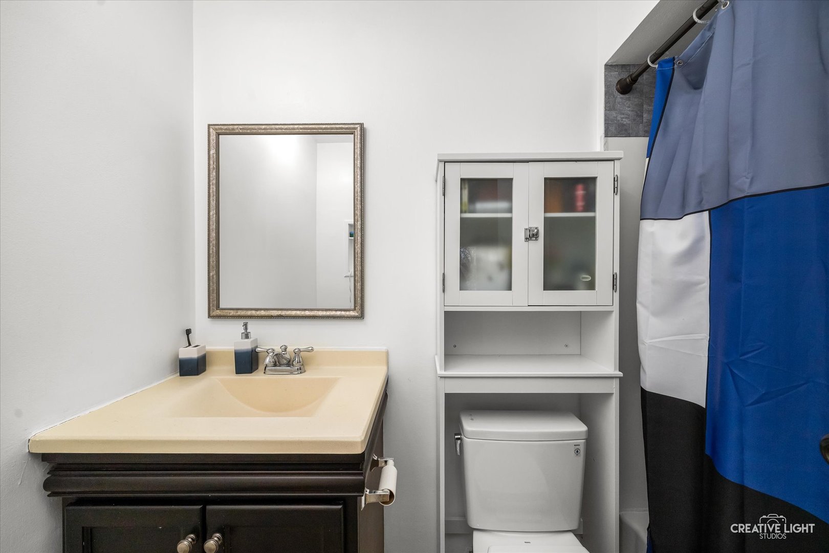 2928 Roberts Drive #8, Woodridge, IL 60517