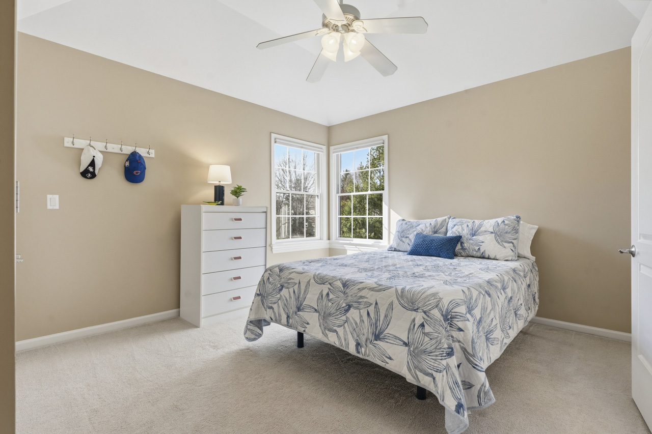 40W378 Francis Bret Harte Street, St. Charles, IL 60175