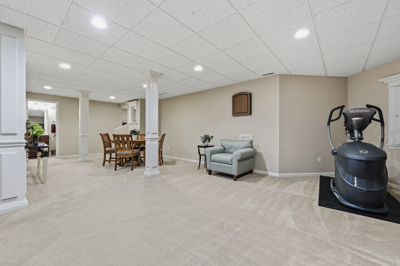 40W378 Francis Bret Harte Street, St. Charles, IL 60175