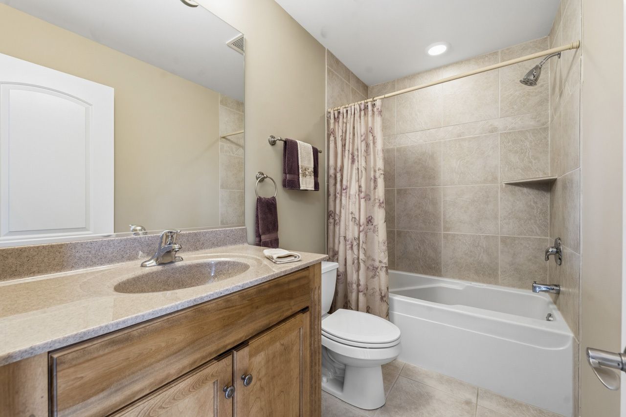 40W378 Francis Bret Harte Street, St. Charles, IL 60175