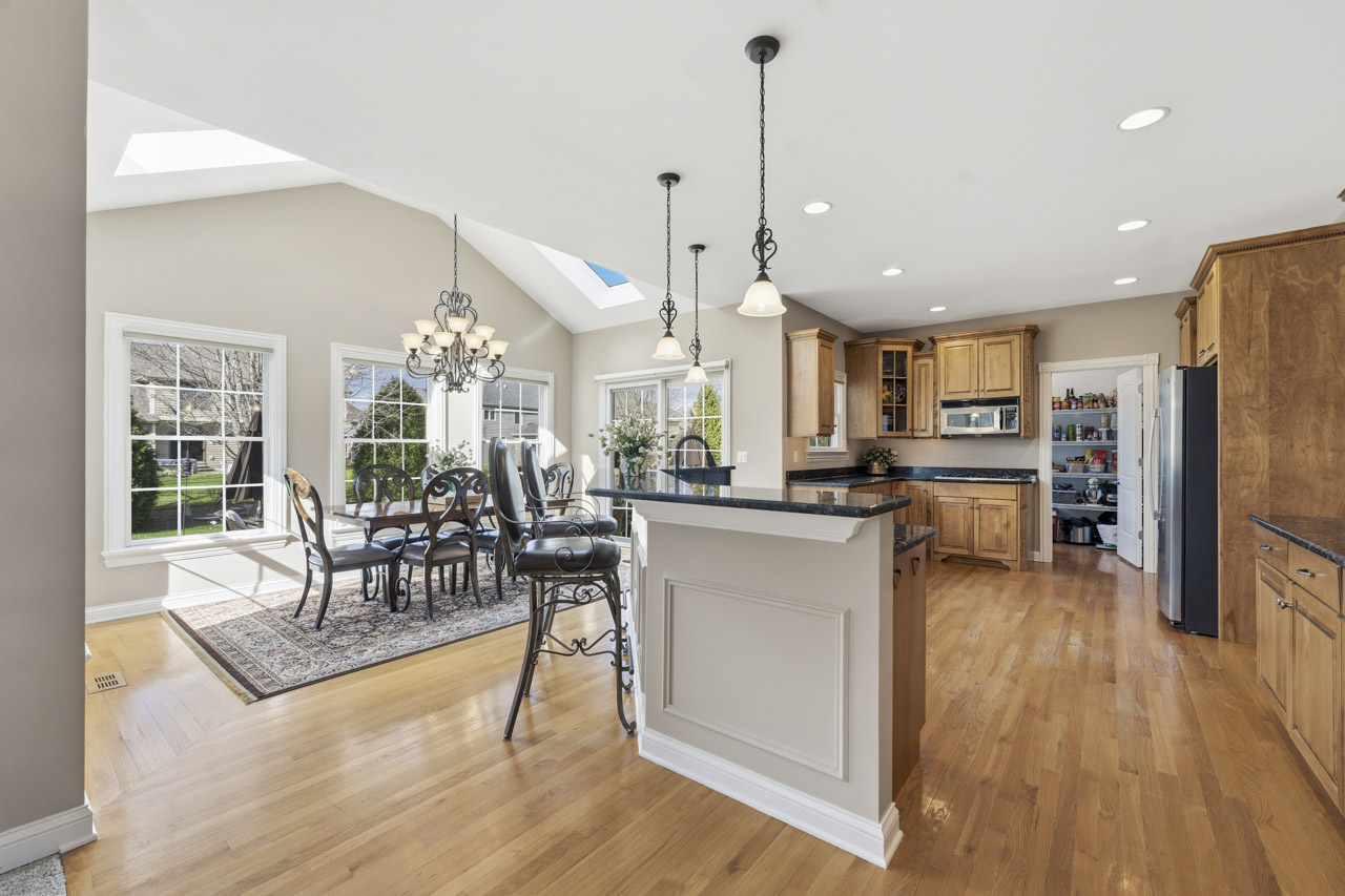 40W378 Francis Bret Harte Street, St. Charles, IL 60175