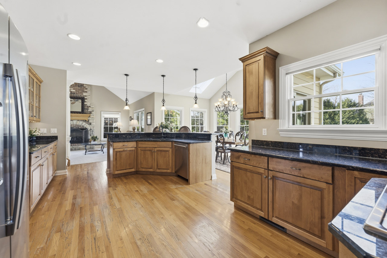 40W378 Francis Bret Harte Street, St. Charles, IL 60175